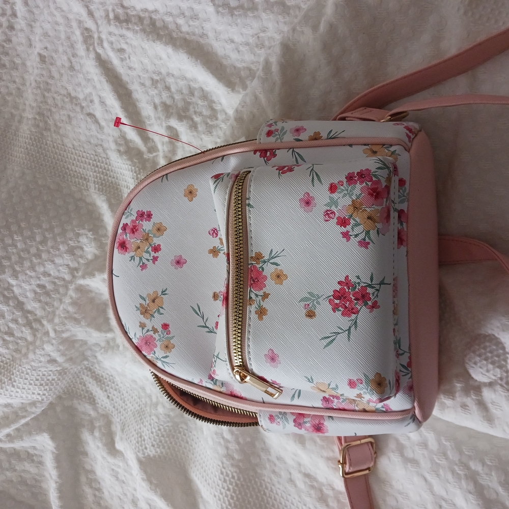 Vintage-Inspired Pink and White Floral Backpack